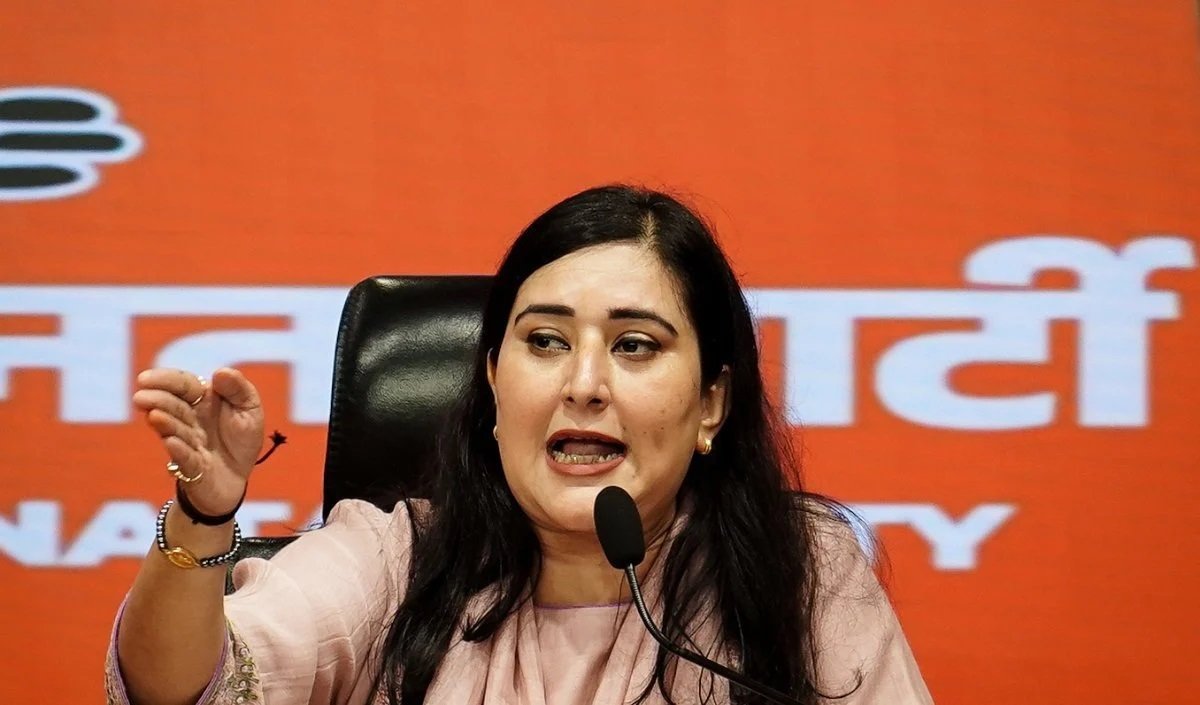 ‘नारी शक्ति हुंकार आंदोलन’- कांग्रेस मुख्यालय के बाहर जोरदार प्रदर्शन के बाद अब राष्ट्रपति भवन पहुंचा जेएनयू यौन शोषण विवाद। ‘नारी शक्ति हुंकार आंदोलन’- कांग्रेस मुख्यालय के बाहर जोरदार प्रदर्शन के बाद अब राष्ट्रपति भवन पहुंचा जेएनयू यौन शोषण विवाद।