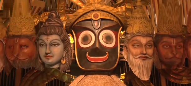 महाभारत के श्रीकृष्ण रूप और माँ दुर्गा की महाशक्ति! चेतला अग्रणी का पंडाल देख चकरा जाएगा सिर